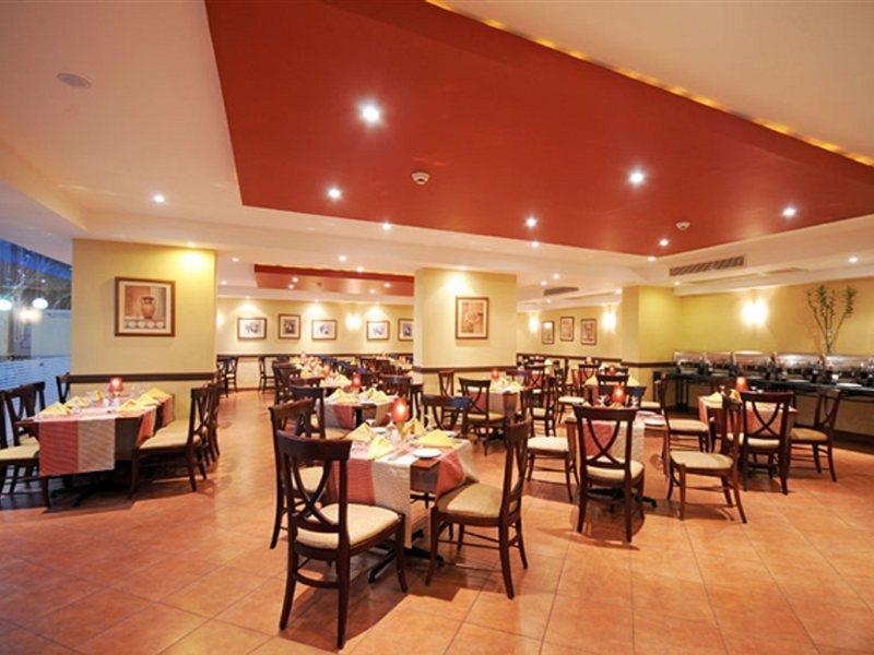 Aracan Pyramid Hotel Giza Ресторант снимка
